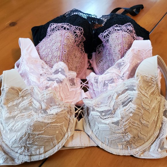 Victoria's Secret Other - 4 bras, Very Sexy Collection Victoria's Secret